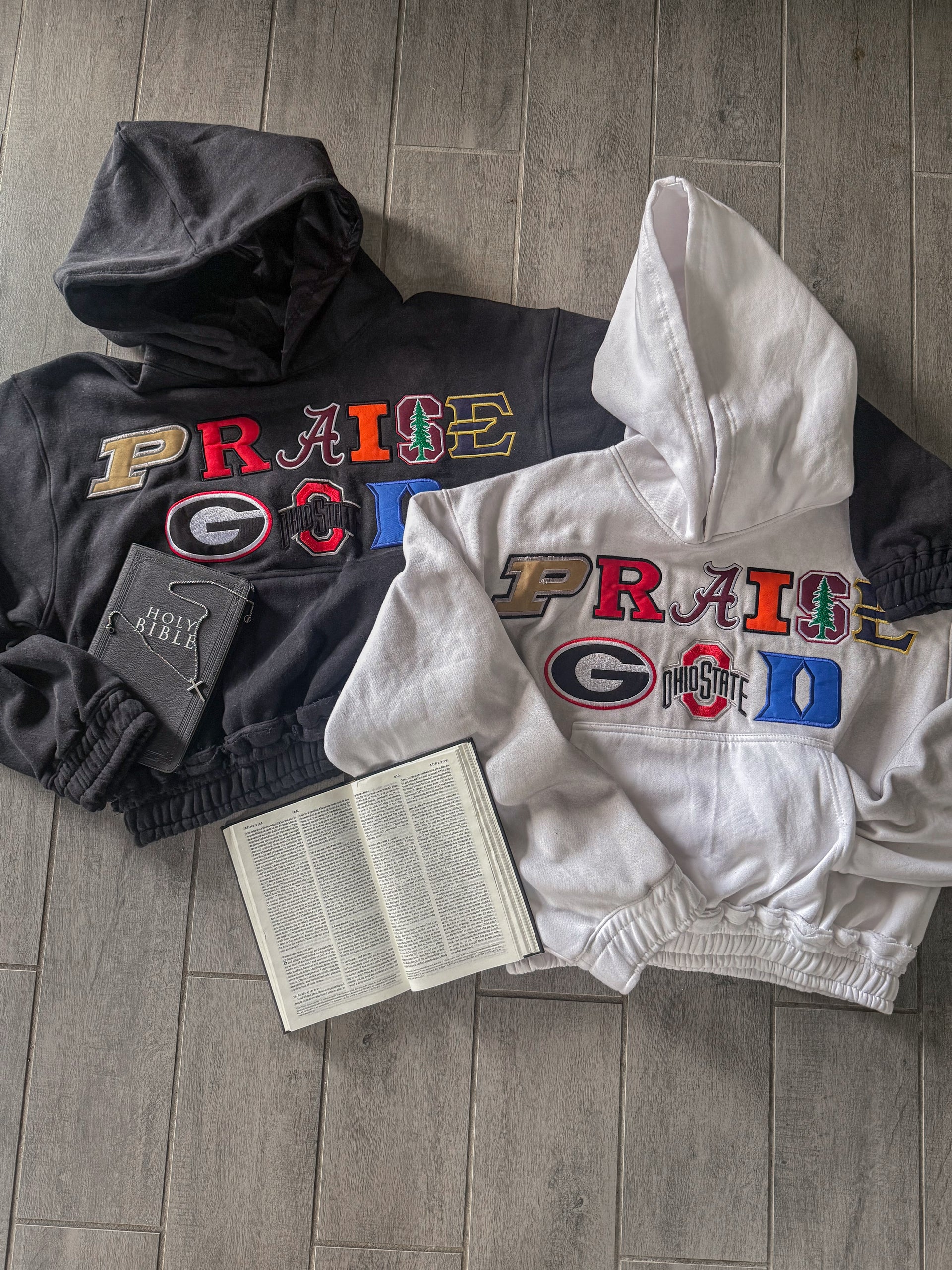 (Bundle) Praise GOD College Hoodie